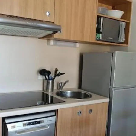 Apartment L'argentiere, Proche Plage,residence Piscine, Tennis, Parking La Londe-les-Maures
